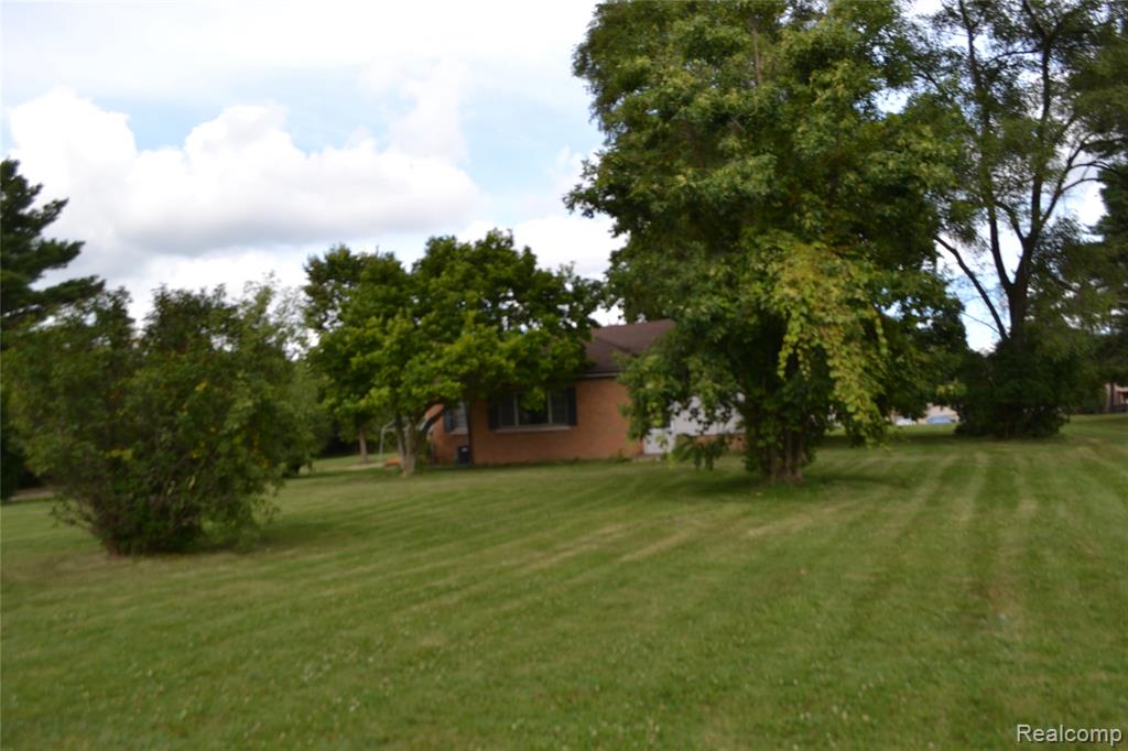 5084 Lennon Road, Flint, MI 48507 — Photo 28