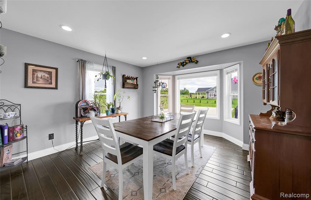 5015 LINDEMERE Drive, Fowlerville, MI 48836 — Photo 20