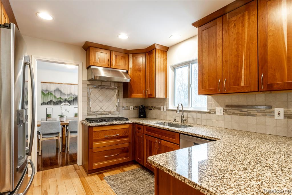 5500 Huntsman Drive, White Lake, MI 48383 — Photo 10