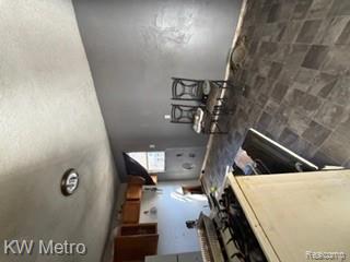 19426 GILCHRIST Street - Photo 2