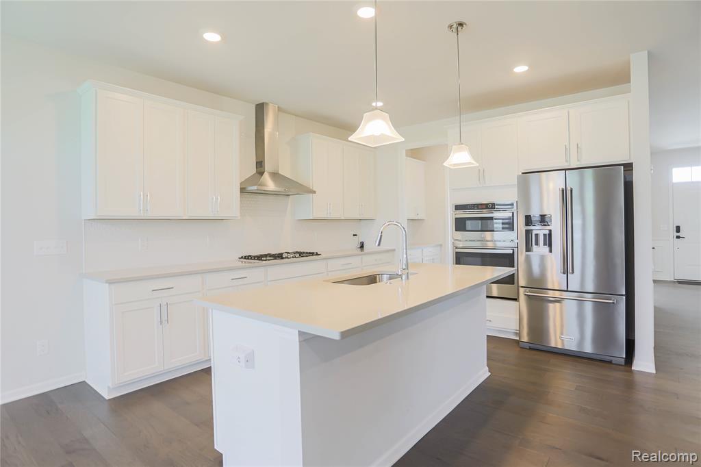 13101 Valencia Drive, Utica, MI 48315 — Photo 41