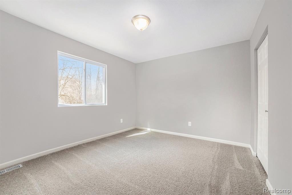 8152 Towas Lane, Fowlerville, MI 48836 — Photo 14