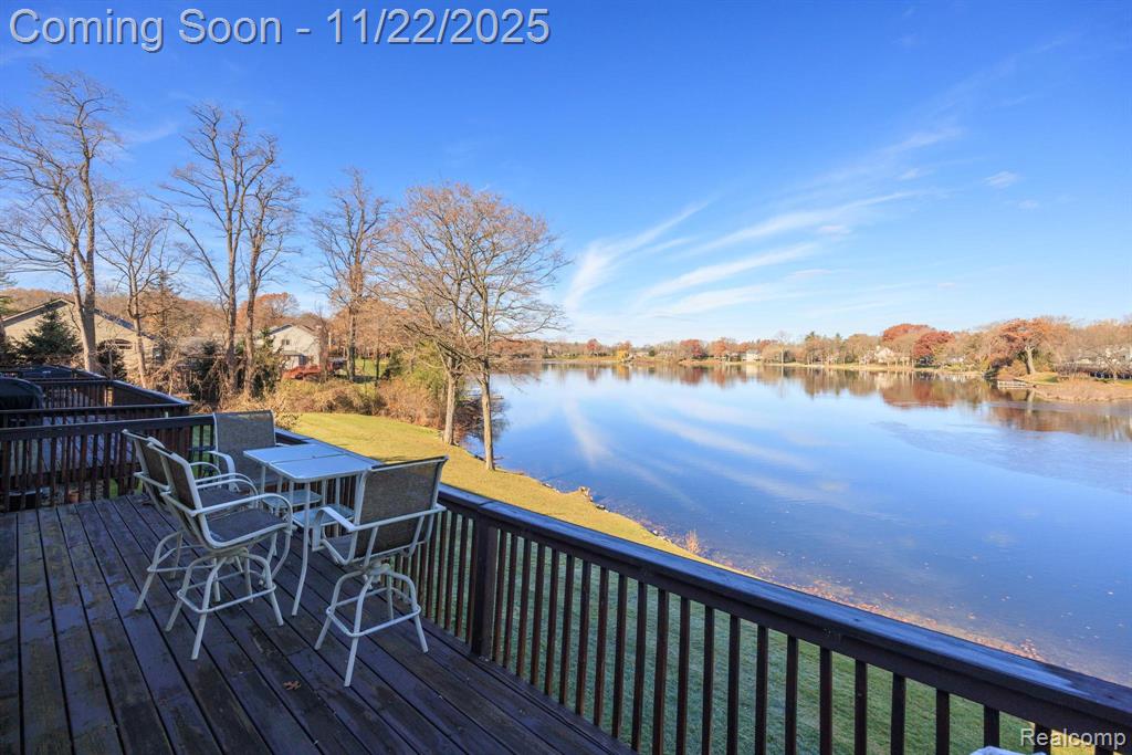 7121 Bluewater Drive, Clarkston, MI 48348 — Photo 26