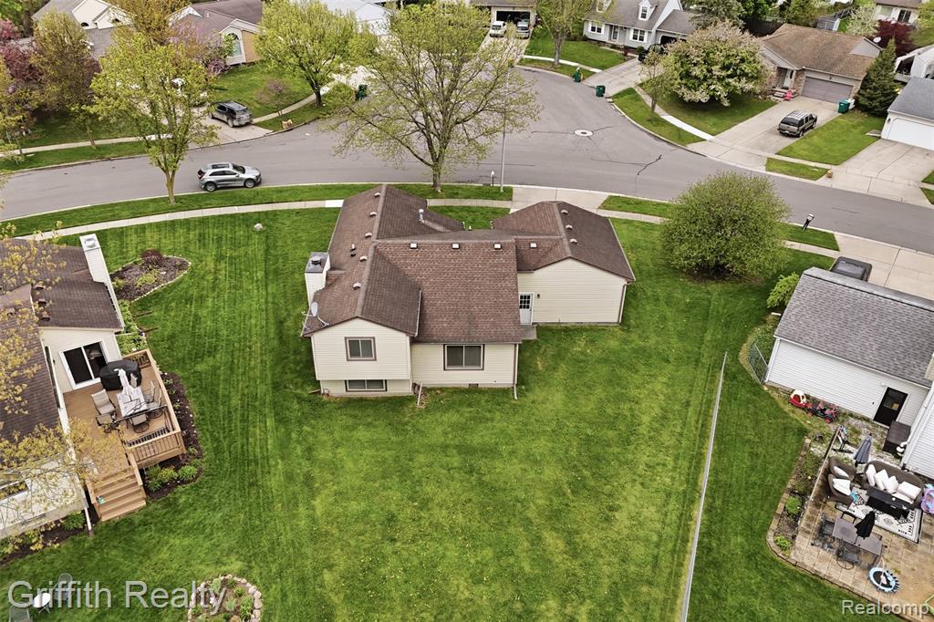865 Alpine Drive, Brighton, MI 48116 — Photo 37