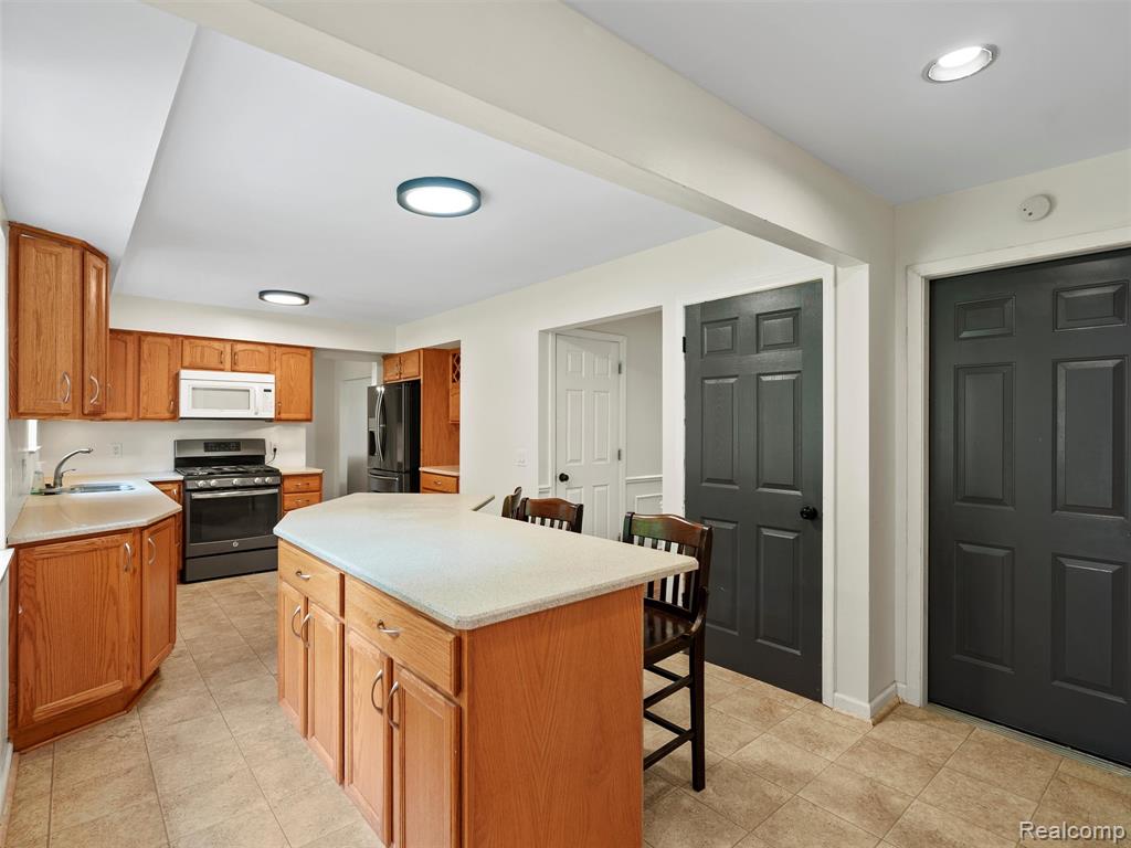 47848 Sonnett Drive, Macomb, MI 48042 — Photo 8
