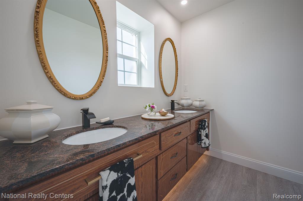 81 STRATFORD Lane, Rochester Hills, MI 48309 — Photo 22
