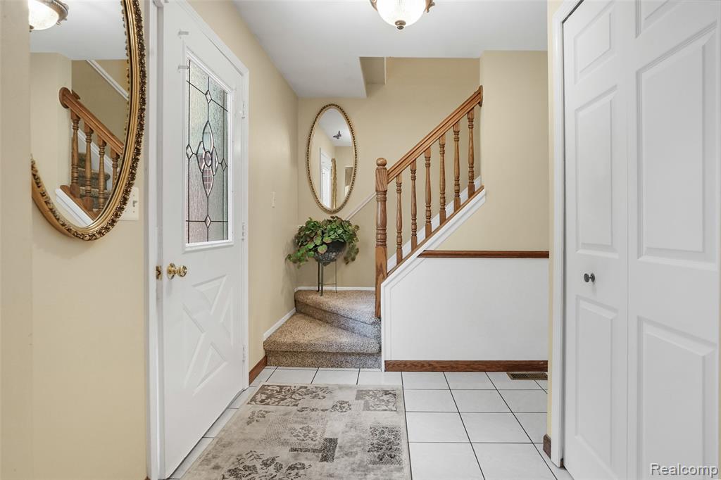 54286 Bradshaw Drive, New Baltimore, MI 48047 — Photo 4