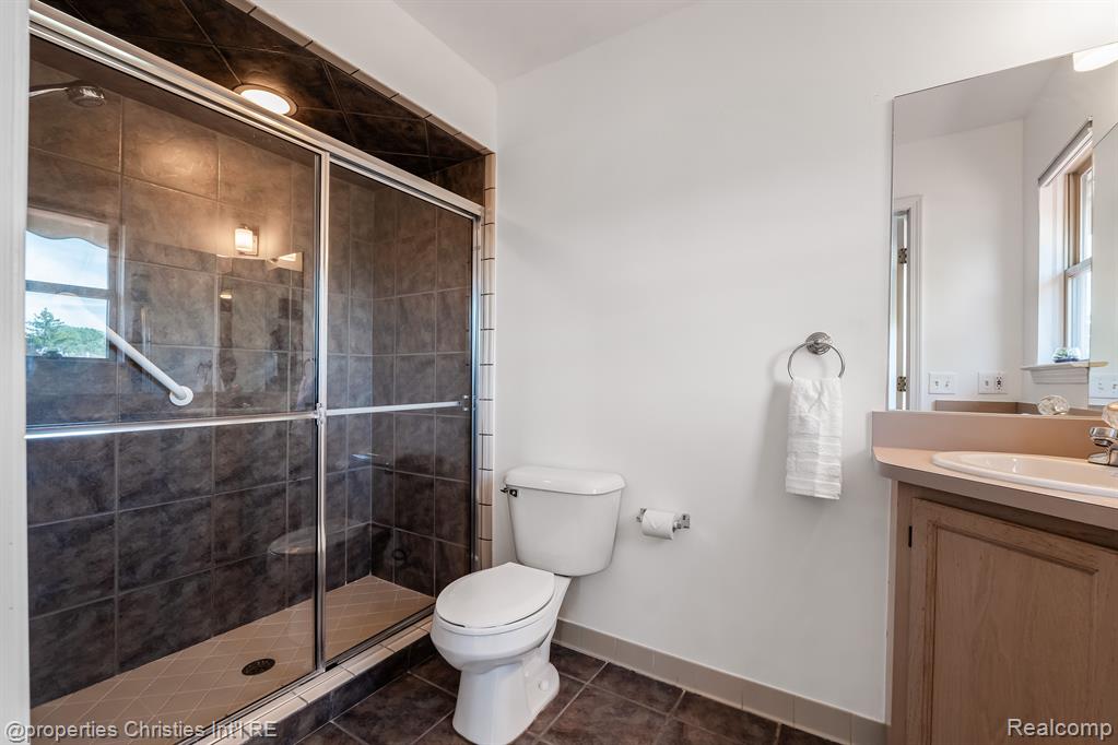 42833 HUNT CLUB Boulevard, Sterling Heights, MI 48314 — Photo 53