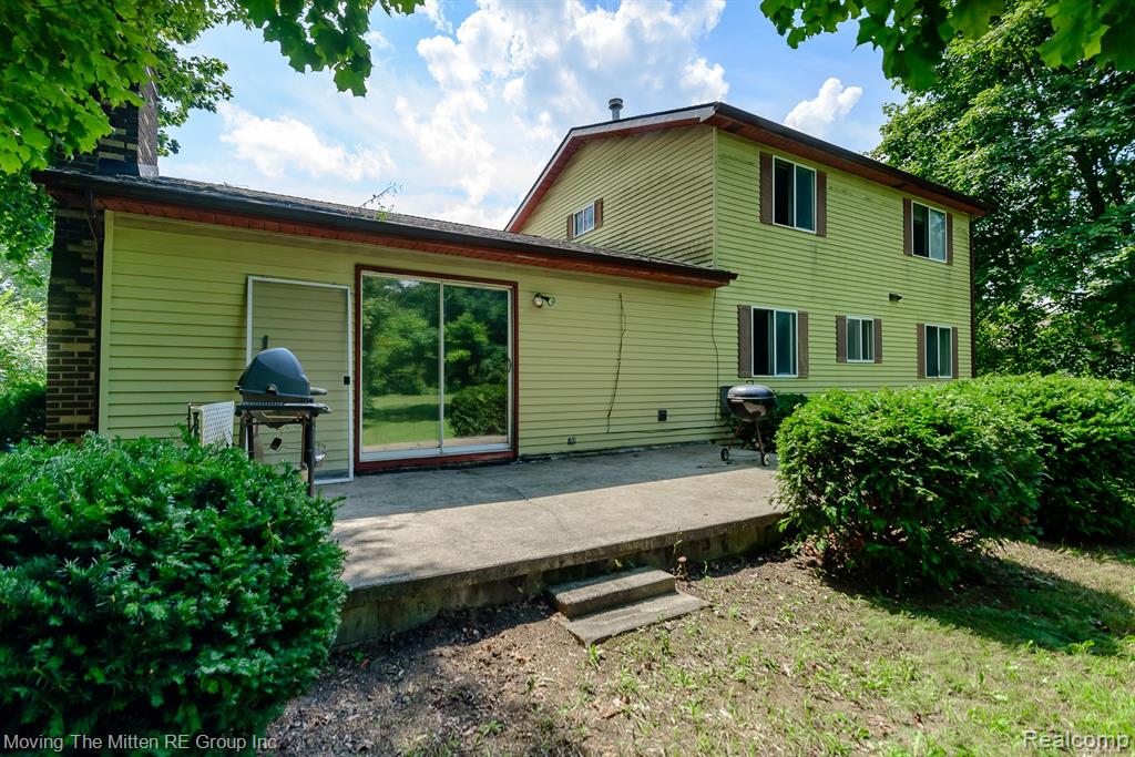 50274 Bog Road, Van Buren, MI 48111 — Photo 34