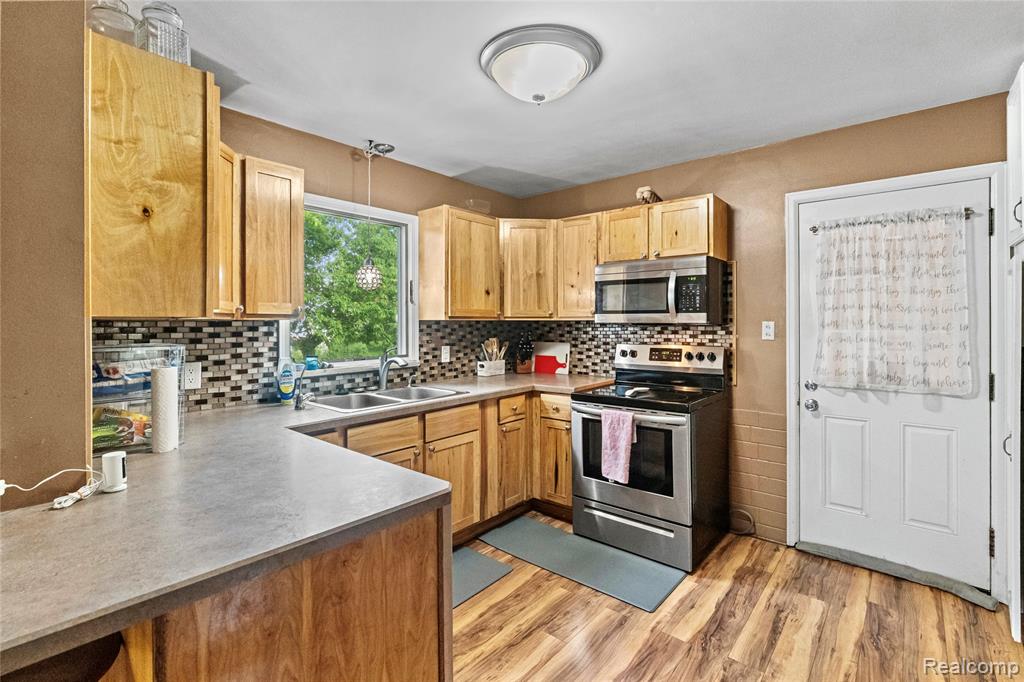 403 S Davison Street, Davison, MI 48423 — Photo 5