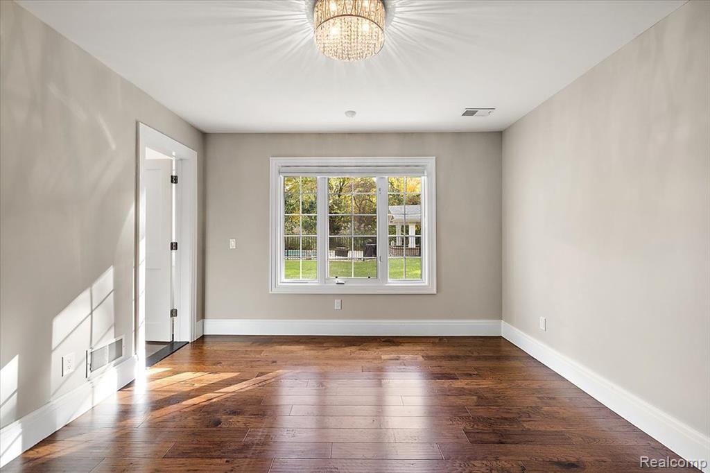 5741 Snowshoe Circle, Bloomfield Hills, MI 48301 — Photo 35