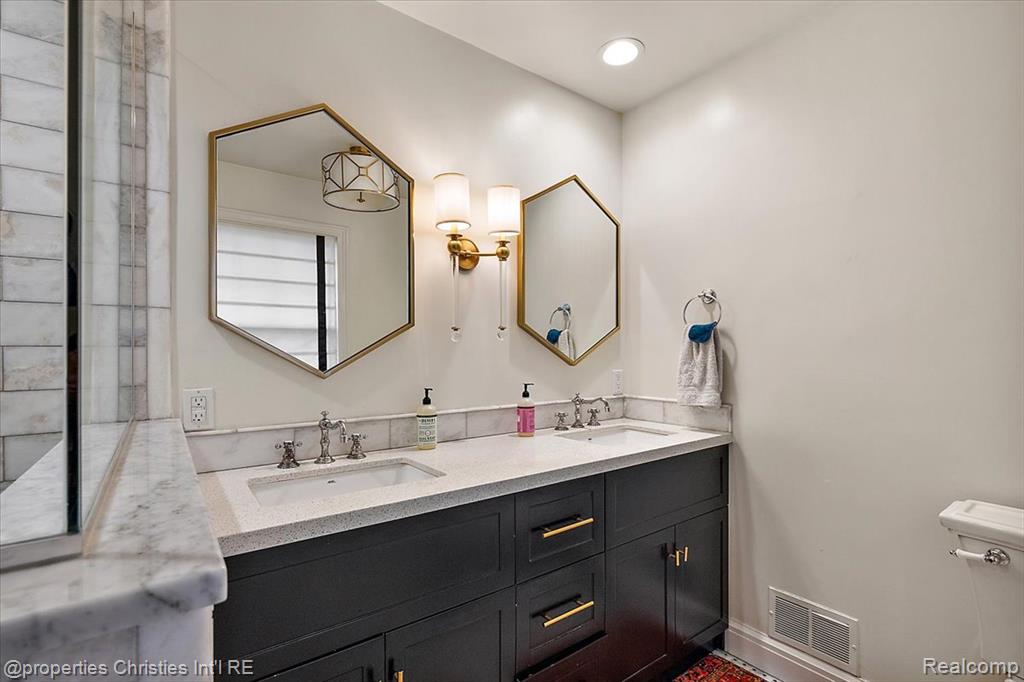 2684 Bradway Boulevard, Bloomfield Hills, MI 48301 — Photo 34