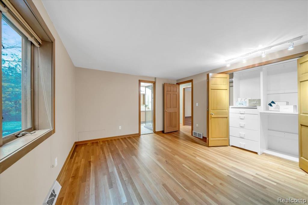 75 Ridgemont Road, Oxford, MI 48370 — Photo 48