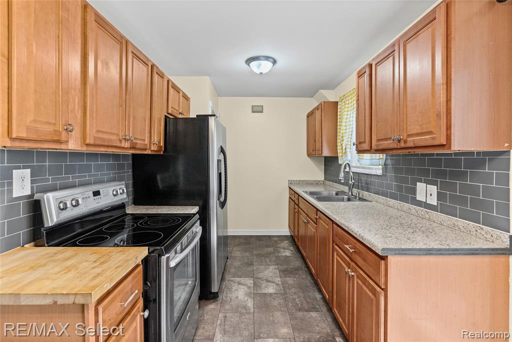 4075 Bristolwood Drive, Flint, MI 48507 — Photo 26