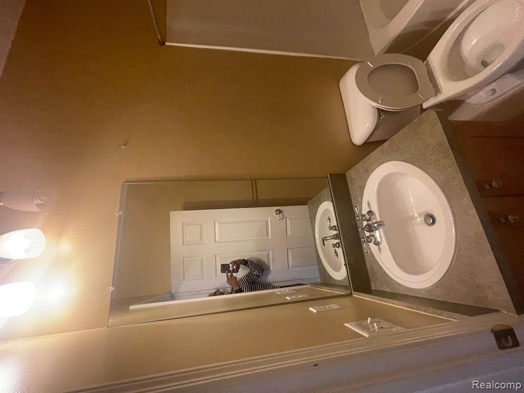 43054 STRAND Drive, Sterling Heights, MI 48313 — Photo 44