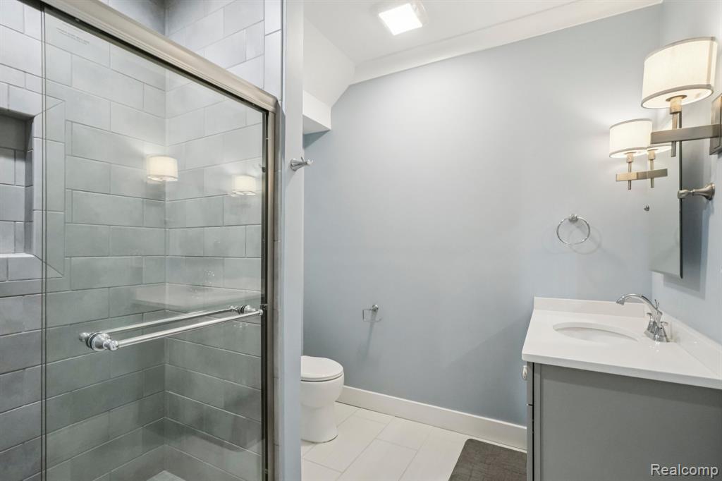 13348 Vernon Avenue, Huntington Woods, MI — Photo 36