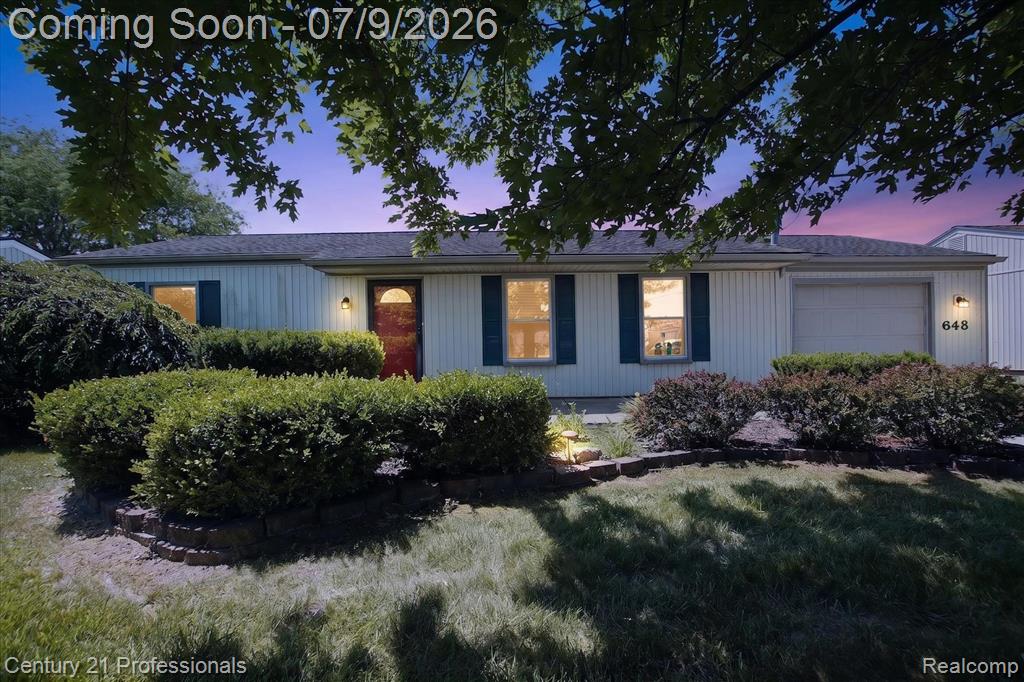 648 Newport Road, Carleton, MI 48117