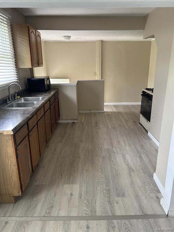 6828 Rutherford Street, Detroit, MI 48228 — Photo 9