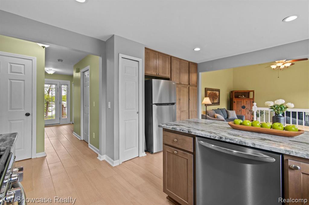 4900 GRASS LAKE Road, White Lake, MI 48383 — Photo 13