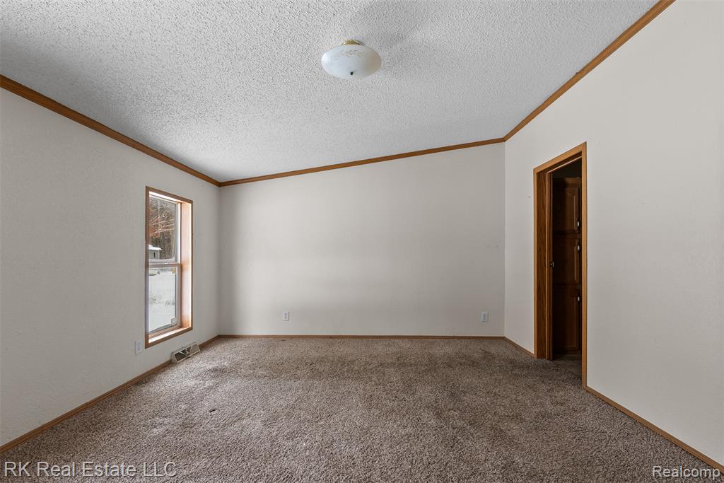 8237 Lambs Road, Wales, MI, 00000