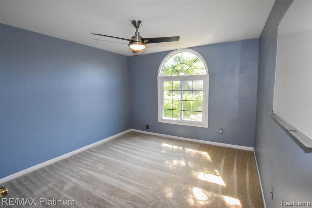 900 RIDGE, Brighton, MI 48116 — Photo 22
