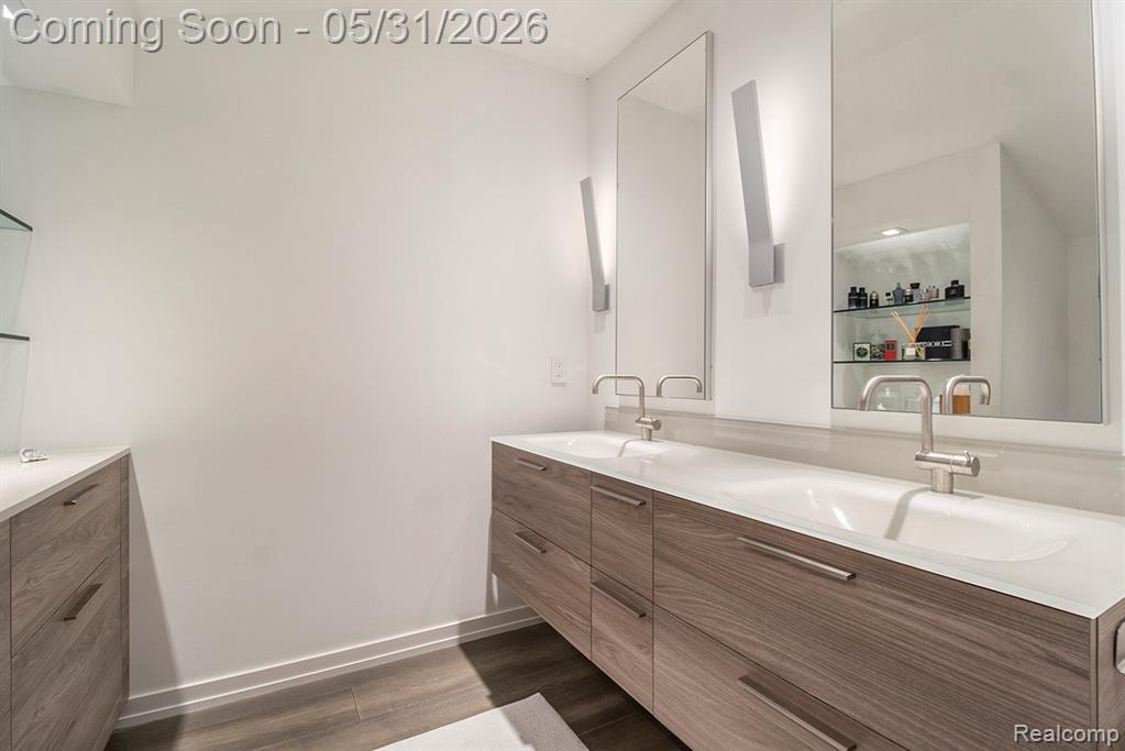 26580 Wellington Road, Franklin, MI 48025 — Photo 30