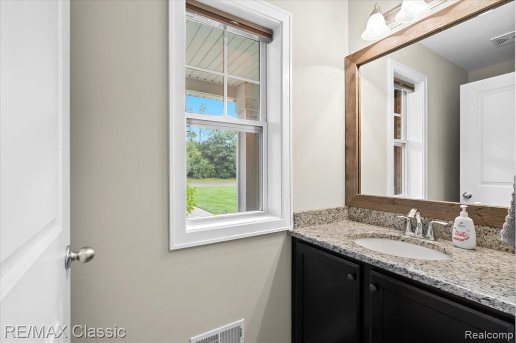 7803 Tipperary Trail, Fenton, MI 48430 — Photo 18