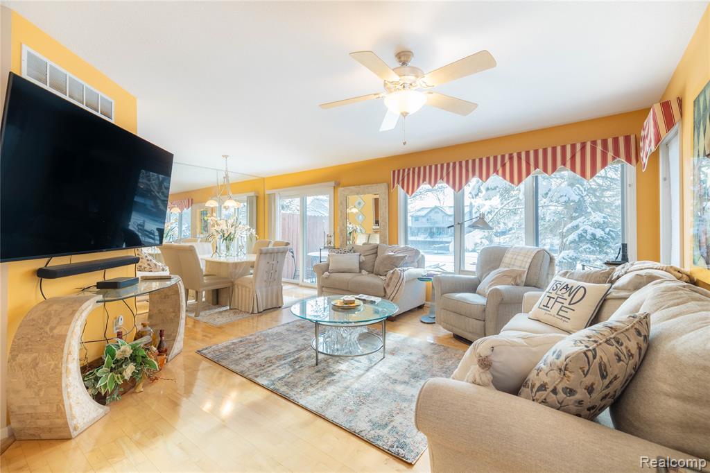 27824 Reo Road, Grosse Ile, MI 48138 — Photo 6