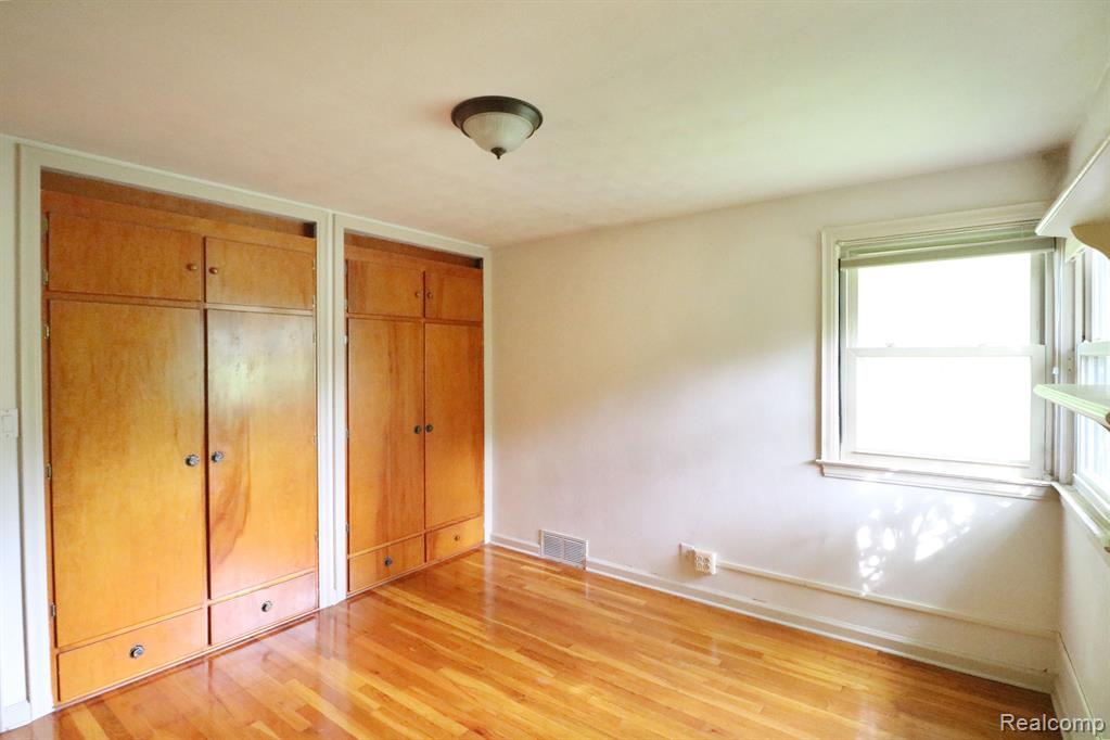411 COMMONWEALTH Avenue, Flint, MI 48503 — Photo 13