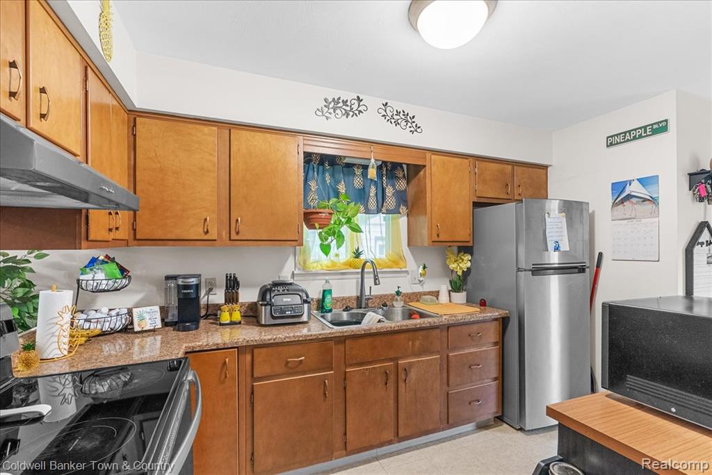 5309 Granger Drive, Lansing, MI 48911 — Photo 14