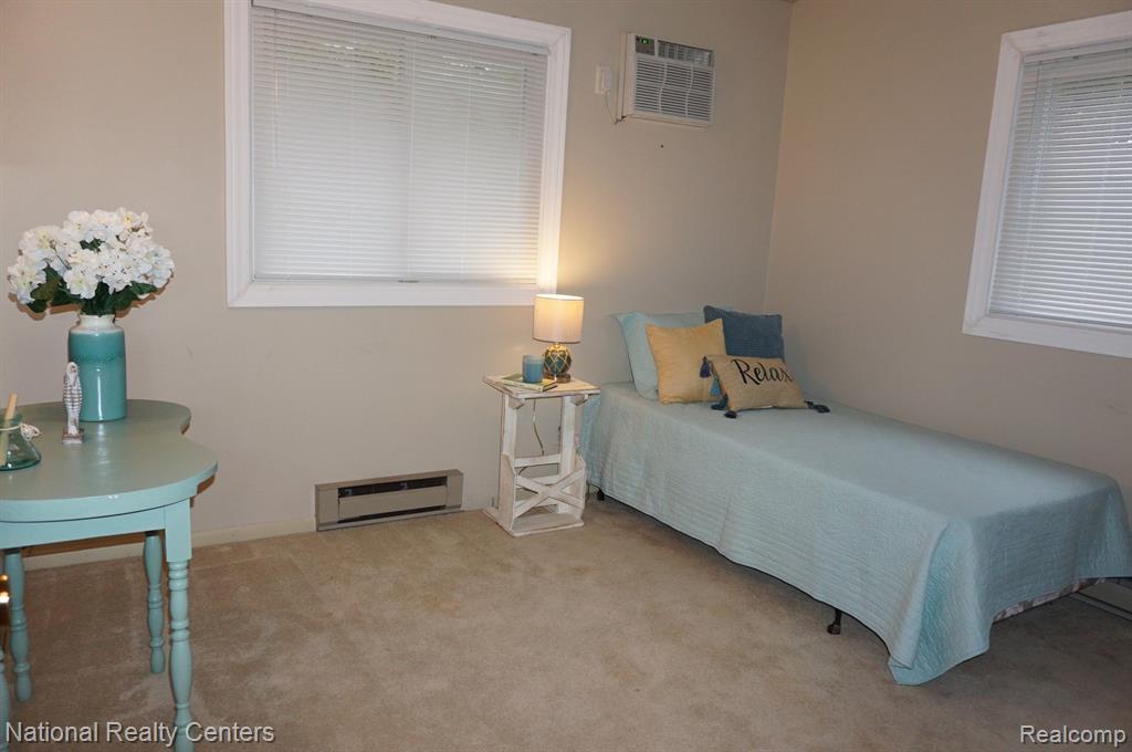 4858 GRANDVIEW Drive, Ypsilanti, MI 48197 — Photo 22