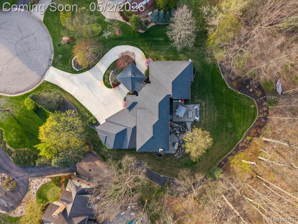 930 Bear Creek Court, Rochester, MI 48306 — Photo 12