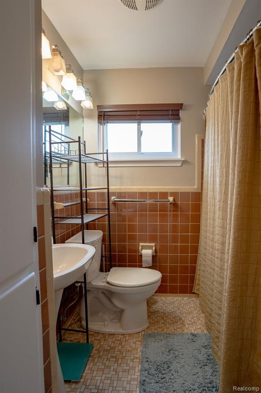 23360 Crossley Avenue, Hazel Park, MI 48030 — Photo 7