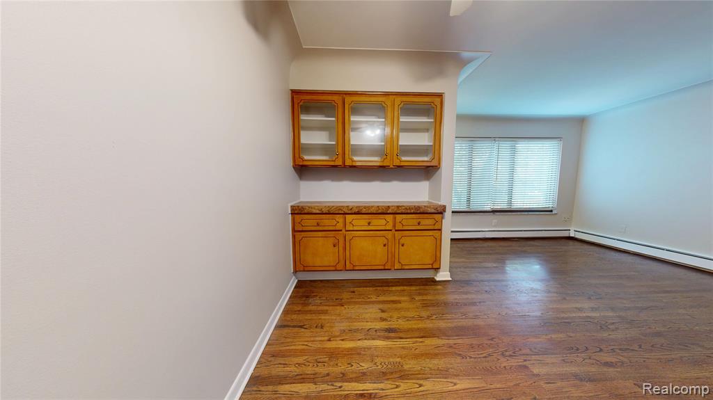 995 N Cass Lake Road, 229, Waterford, MI 48328 — Photo 5