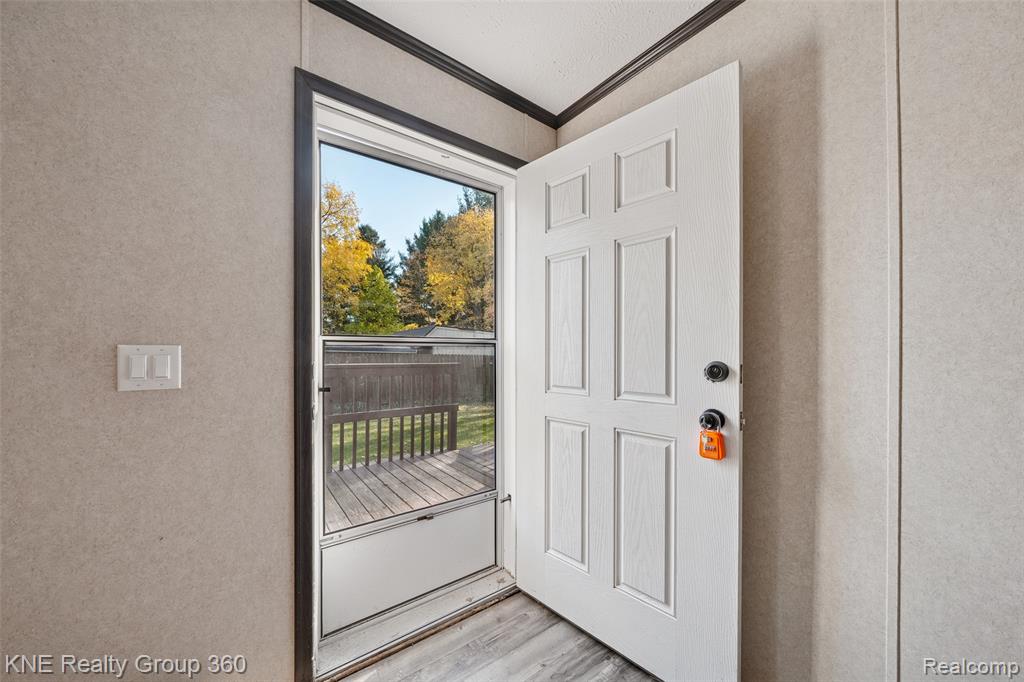 5790 Comanche Lane, Howell, MI 48843 — Photo 4