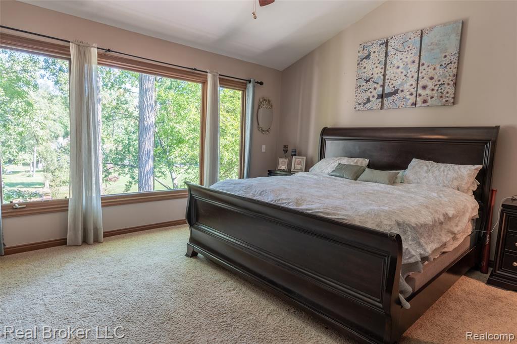 816 Seager Street, Commerce Twp, MI 48390 — Photo 24