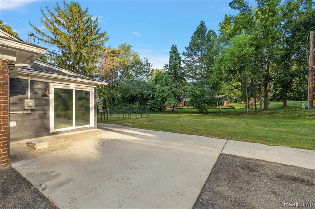 4521 Coachmaker Drive, Bloomfield Hills, MI 48302 — Photo 45
