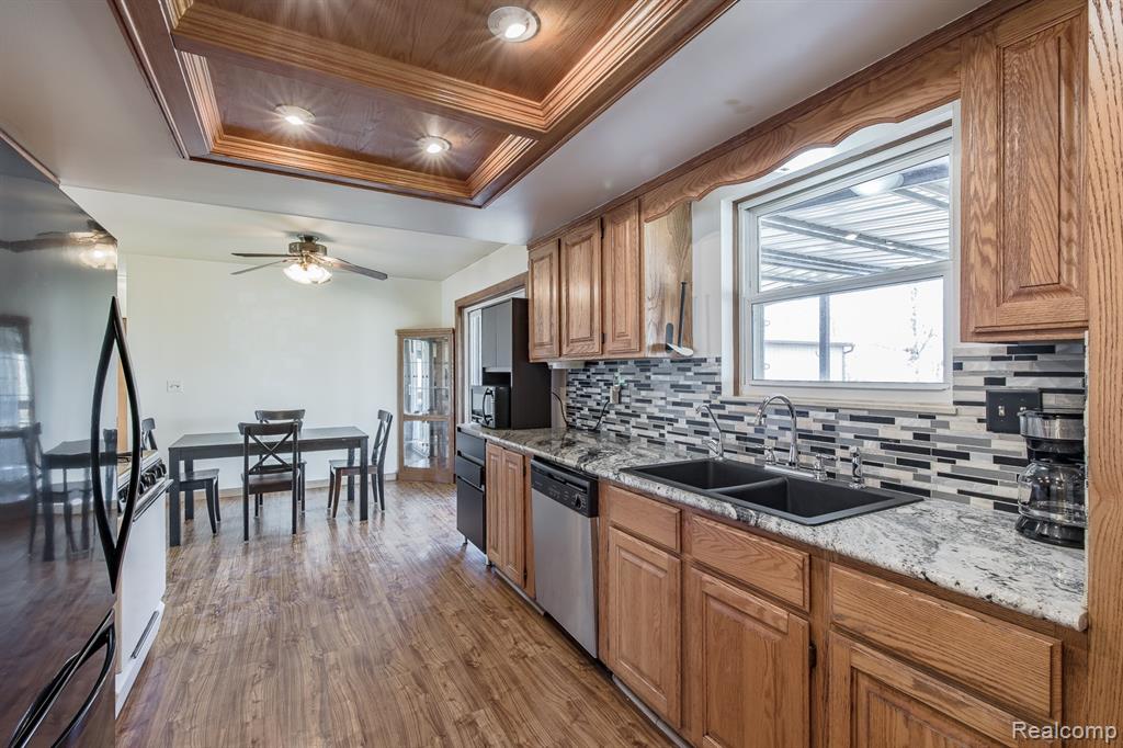 7283 Vanderploeg Lane, Imlay City, MI 48444 — Photo 7