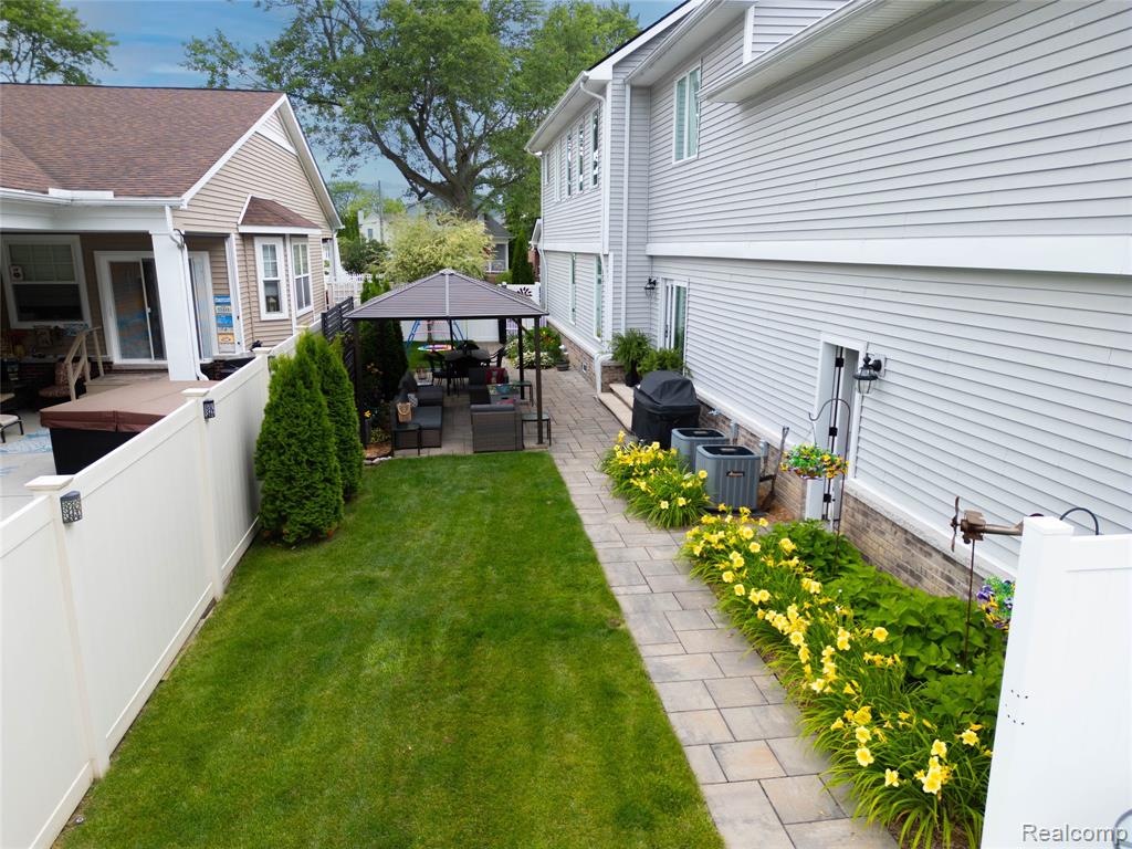 526 Plum Street, Wyandotte, MI 48192 — Photo 77