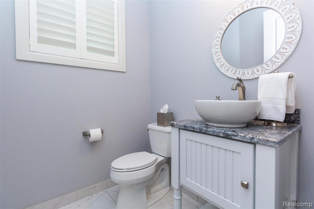 302 Tanview Drive, Oxford, MI, 48371