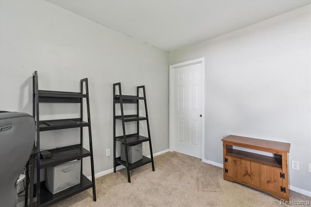 5437 Mustang Drive, Newport, MI 48166 — Photo 37