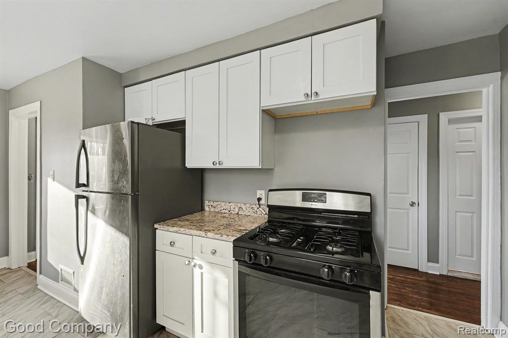 13538 Penrod Street, Detroit, MI 48223 — Photo 8