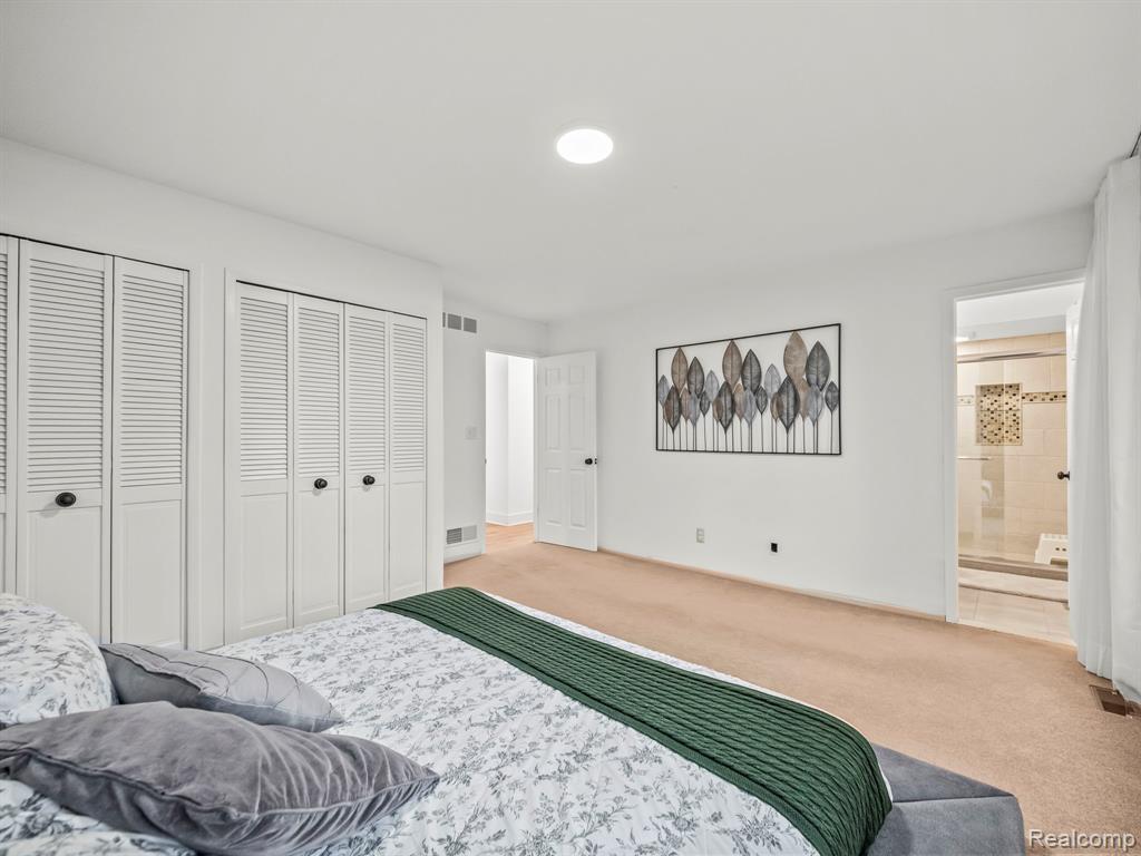 980 Briston Drive, Rochester Hills, MI 48307 — Photo 30