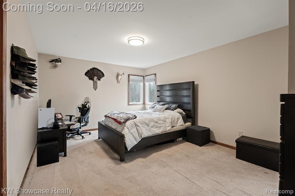 8315 E Allen Road, Fenton, MI 48430 — Photo 30
