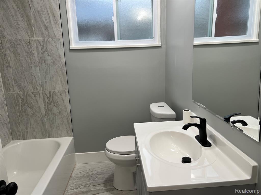 2802 Green Valley Drive, Ann Arbor, MI 48103 — Photo 14