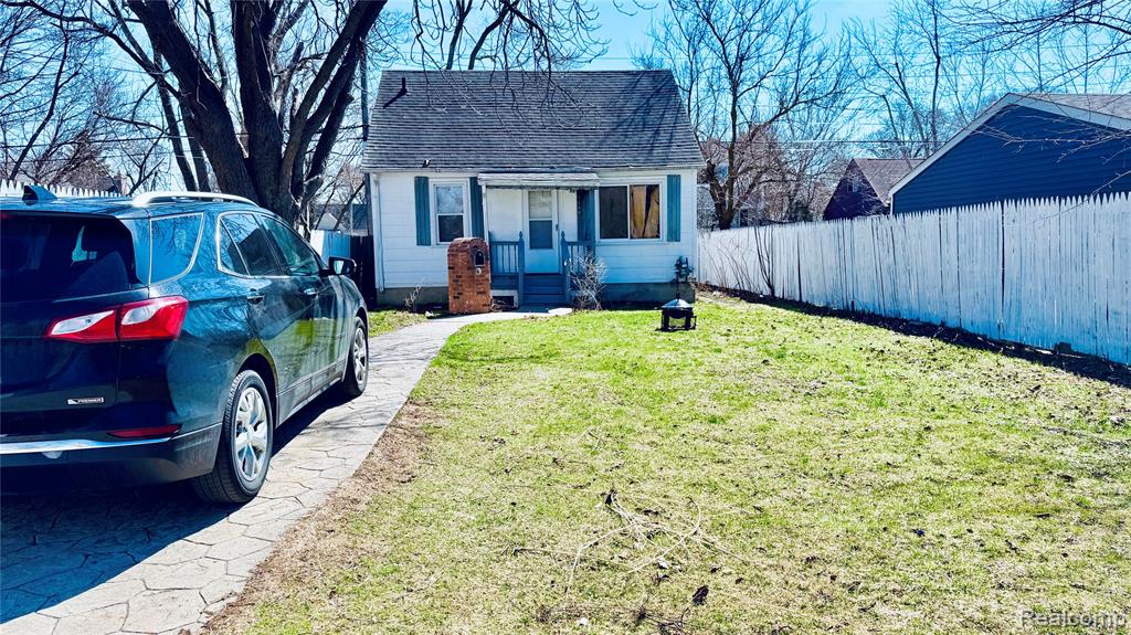 7540 Prospect Avenue, Warren, MI 48091 — front exterior