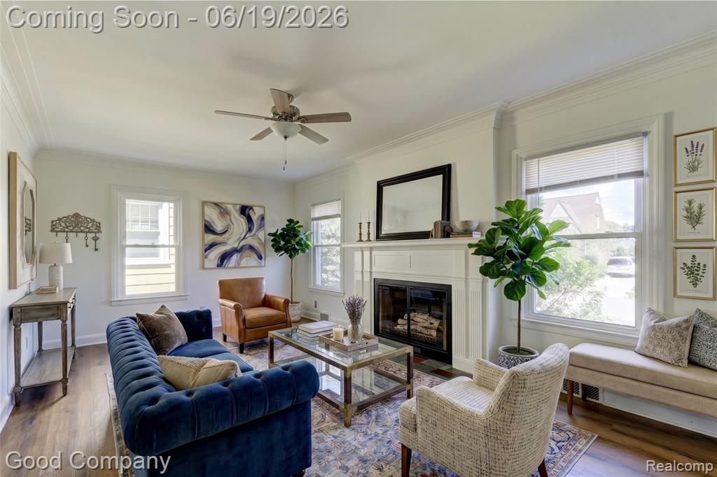 831 W Breckenridge Street, Ferndale, MI 48220 — Photo 2