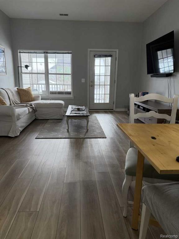 2775 S Knightsbridge Circle, Ann Arbor, MI 48105 — Photo 2