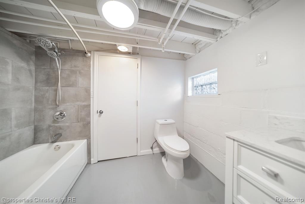 601 BALDWIN Avenue, Royal Oak, MI 48067 — Photo 15