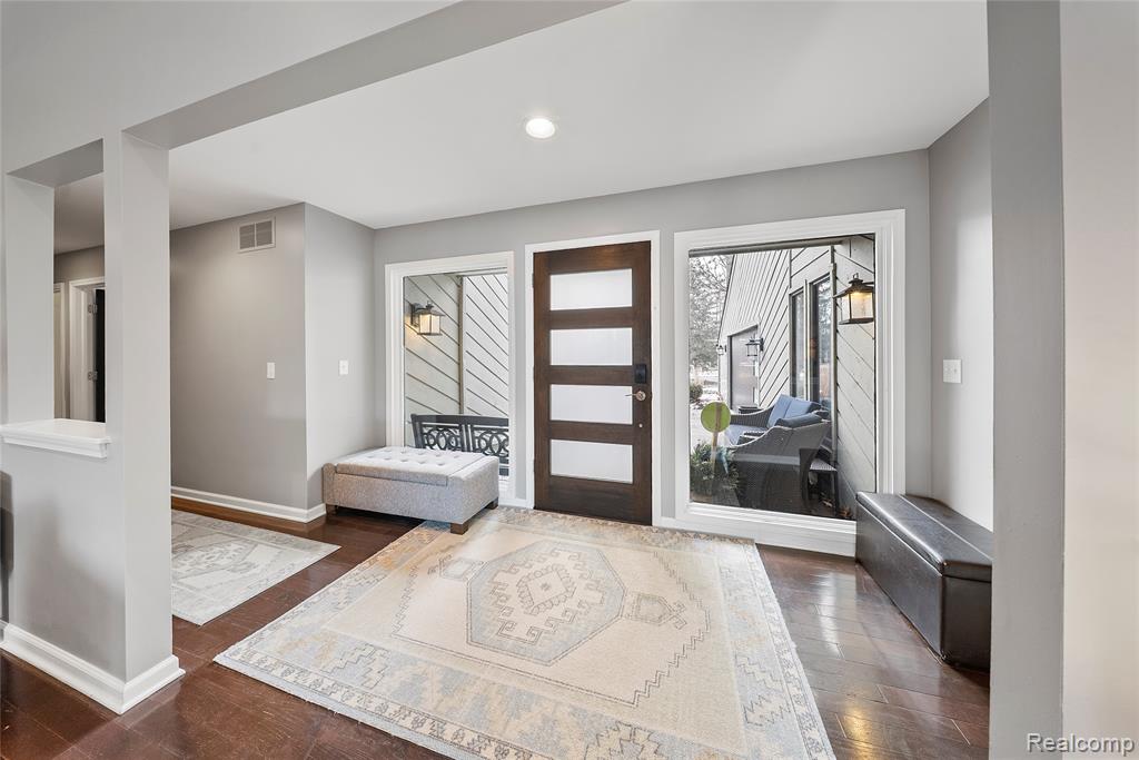 8538 Island Boulevard, Grosse Ile, MI 48138 — Photo 3